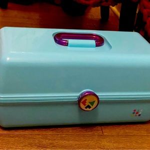 Used caboodles. About 14 inches across.